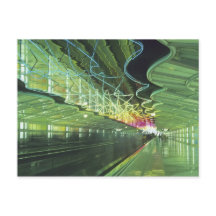 Neonverlichting in gang van O'hare Airport,