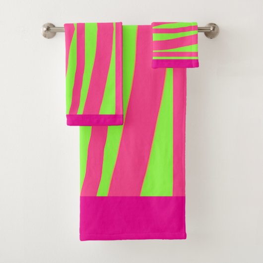 Nep Dierprint Lime + Roze Spa   Bad Handdoek (Insitu)