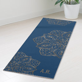 Nep goud folie op donkerblauwe mandala met initial yogamat