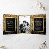 Nep Goud Glitter Goud Marmer Foto Bruiloft Drieluik Uitnodiging (Binnen)