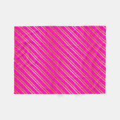 NEP GOUDE STREPEN OP ROZE FLEECE DEKEN (Voorkant (Horizontaal))