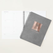Nep leer uitziende grijs roosgoud monogram 2024 planner (Display)