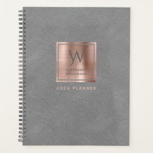 Nep leer uitziende grijs roosgoud monogram 2024 planner