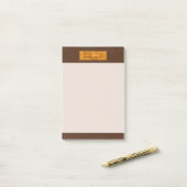 Nepbruine leertstructuur met goudkleurige folie ba post-it® notes (Op bureau)