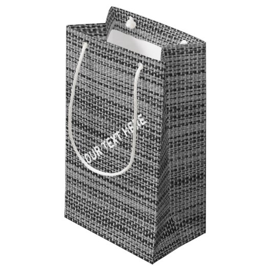 Nepgrijze stoffen cadeautas met aangepaste tekstna (Voorkant Gekanteld)