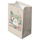 Neppige Patchwork Pastelkleurige Kattengezicht Cot Medium Cadeauzakje (Achterkant Gekanteld)