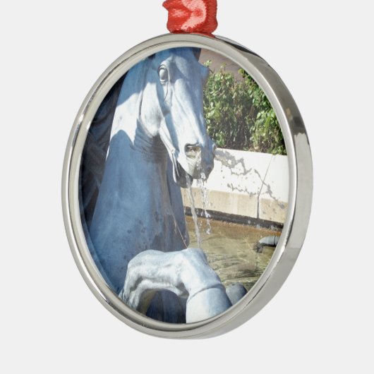 Neptunes paard, Plaza Fountain Detail Metalen Ornament (Links)