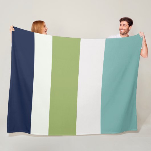 Neptunes, Seashell, Green and Navy Stripes Fleece Deken (In situ)