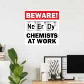 nerd-elementen-chemicus op het werkbord poster (Thuiskantoor)