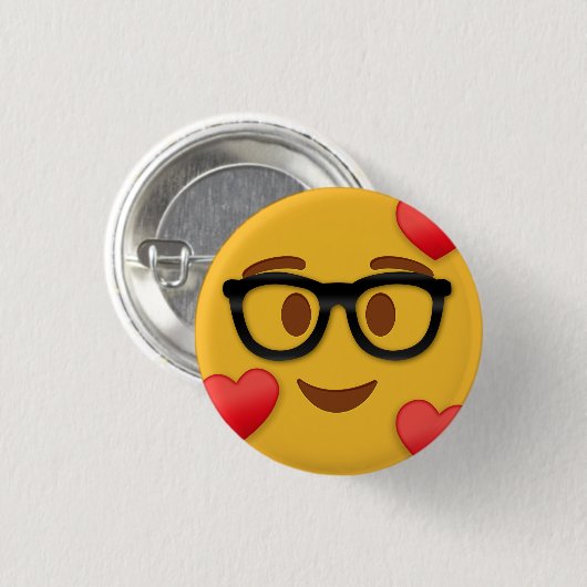 Nerd emoji met hart ronde button 3,2 cm (Voorkant /achterkant)