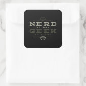 Nerd tegen Dag Geek bij nacht Vierkante Sticker (Tas)