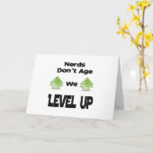 Nerds worden niet ouder, we stijgen kaart (Gele Bloem)