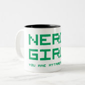 Nerdy Girls 2 Tweekleurige Koffiemok (Voorkant links)