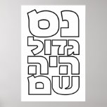 Nes Gadol Haya Sham - Hebrew Dreidel Chanukah Poster<br><div class="desc">Vier woorden voor de vier letters die je vindt op een droesdel: nun (nes),  gimel (gadol),  hey (haya),  shin (sham),  die voorstaan: "Er is een geweldig wonder daar gebeurd". Eenvoudig en opvallend design voor iedereen die van Hebreeuwse typografie houdt. Geweldig idee voor een cadeau van Chanoeka en Hanukkah.</div>