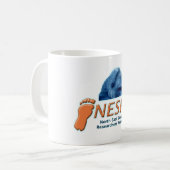 NESRA - Klassieke witte keramische Mok - Logo en c (Voorkant links)