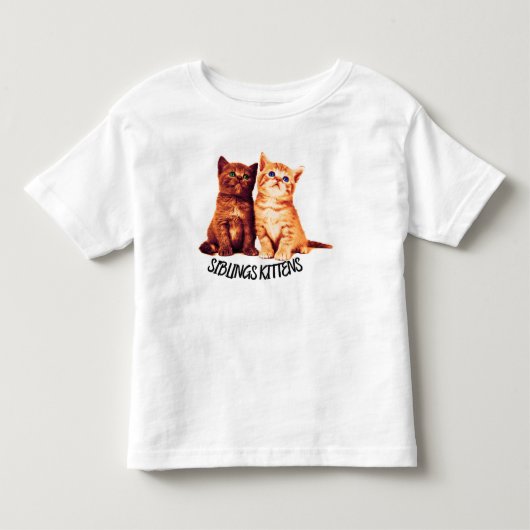 Nestkleine katjes, twee moppige katten kinder shirts (Voorkant)
