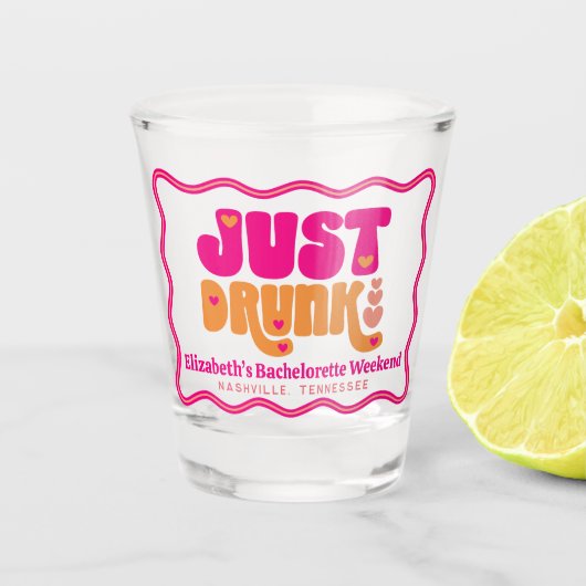 Net Drink Retro Drink in Liefde Bachelorette Party Shot Glas (Voorkant)