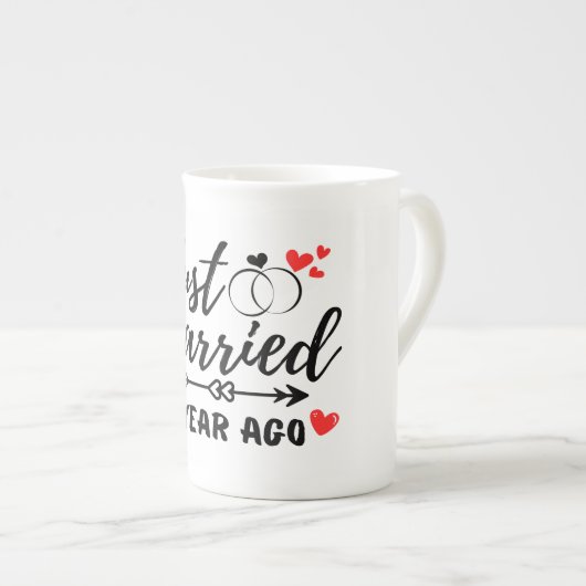 Net getrouwd 1 jaar geleden, 1e bruiloft Jubileum Porselein Kop (Voorkant rechts)