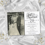 Net getrouwd 70e Jubileum trouwfoto Kaart<br><div class="desc">Personaliseer met uw favoriete trouwfoto en uw speciale 70e platina trouwdag viering details in chique typografie. Het omgekeerde is liefde hart confetti. Ontworpen door Thisnotme©</div>