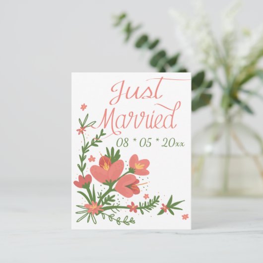 Net getrouwd Bloemen Koraal Roze Bloemen bruiloft Aankondigingskaart (Staand voorkant)