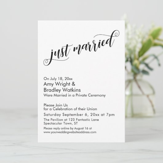 Net Getrouwd Fancy Script Post Huwelijksfeest Vier Kaart (Staand voorkant)