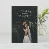 Net Getrouwd Gevluchte Trouwfoto Aankondiging (Staand voorkant)