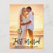 Net getrouwd Modern Brush Script Foto Briefkaart (Voorkant)