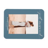 Net getrouwd Modern Script Foto Blauw Bruiloft Magneet (Horizontaal)