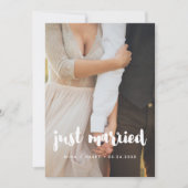 Net getrouwd Moderne typografie bruiloft fotokaart Aankondiging (Voorkant)