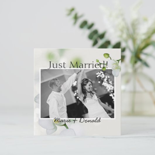 Net Getrouwd Zachte Elegante Orchidee Aankondiging (Staand voorkant)