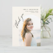 Neutraal beige Afstuderen eenvoudig foto Afstudere Bedankkaart (Staand voorkant)