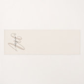 Neutraal Beige Boho Script Monogram en Naam Yogamat (Voorkant (horizontaal))