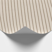 Neutraal beige en taupe diagonale gestreepte gesch cadeaupapier (Hoek)