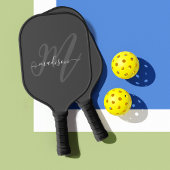 Neutraal Grijs Stijlvol Script Monogram en Naam Pickleball Paddle