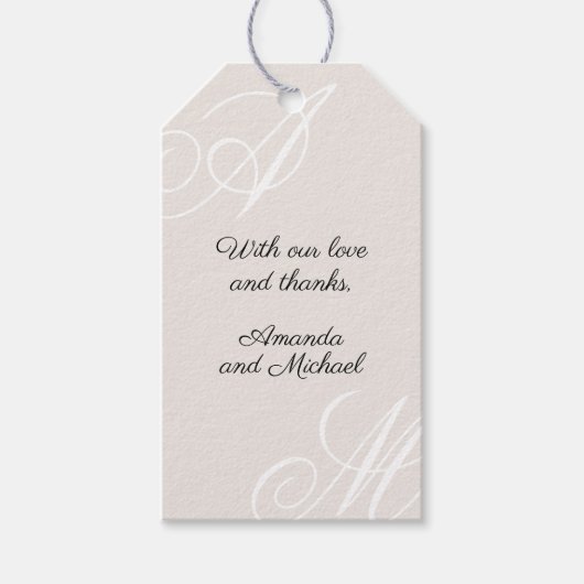 Neutraal Ivoor Beige Elegant Monogram Bruiloft Cadeaulabel (Voorkant)