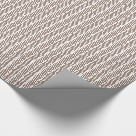 Neutraal Taupe Beige Bruin Wit Zigzag Stripes Cadeaupapier (Hoek)
