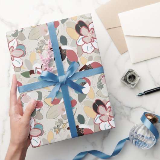 Neutral Floral Winter Magnolia Cadeaupapier (Geschenken)