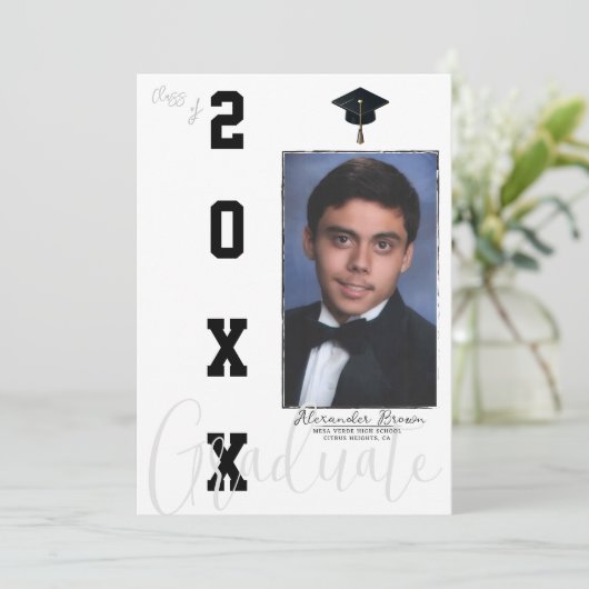 Neutral Grey Zwart Afstuderen Foto Aankondiging (Staand voorkant)