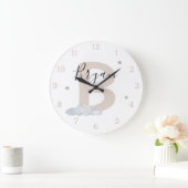 Neutral Monogram Baby Name Wall Clock Grote Klok (Huis)