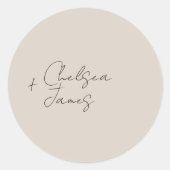 Neutral Taupe | Chic Script minimalistische bruilo Ronde Sticker (Voorkant)