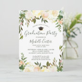 Neutral White Greenery Floral Graduation Party Kaart (Staand voorkant)