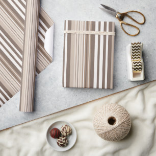 Neutrale aardetoneel strepenpatroonontwerp  cadeaupapier