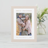 Neutrale Beige Gingham Kerstfoto Feestdagenkaart (Staand voorkant)