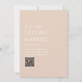 Neutrale Blush Minimalistische Boho QR Code Weddin Kaart (Achterkant)