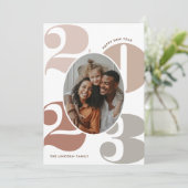 Neutrale Classy Numbers 1 Gelukkig Nieuwjaar Foto Feestdagenkaart (Staand voorkant)