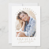 Neutrale en moderne bruine foto afstudeeruitnodigi kaart (Voorkant)