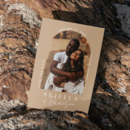 Neutrale en Moderne Tane Foto Save The Date Kaart