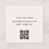 Neutrale moderne minimale typografie QR-code Vierkante Visitekaartje (Achterkant)