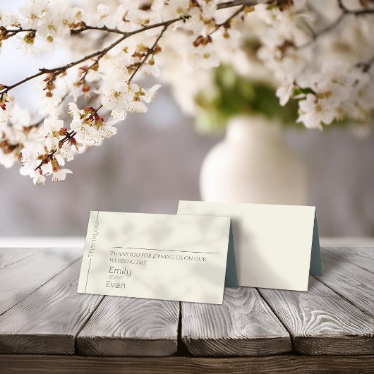 Neutrale moderne minimalistische bruiloft plaatskaartje