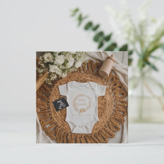 Neutrale moderne zwangerschapsaankondiging feestdagenkaart (Staand voorkant)